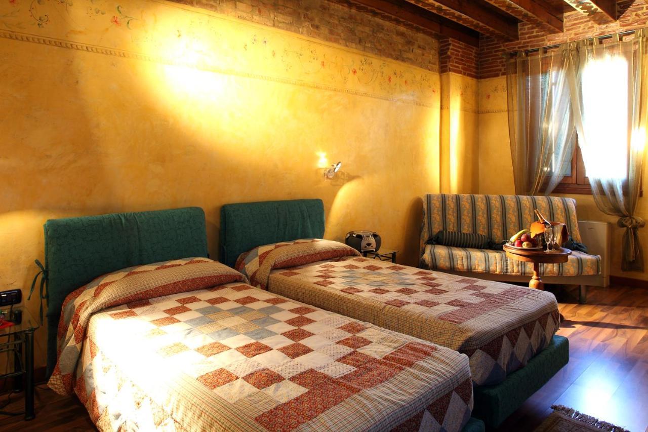 Hotel Tabina Santa Maria Di Sala Buitenkant foto